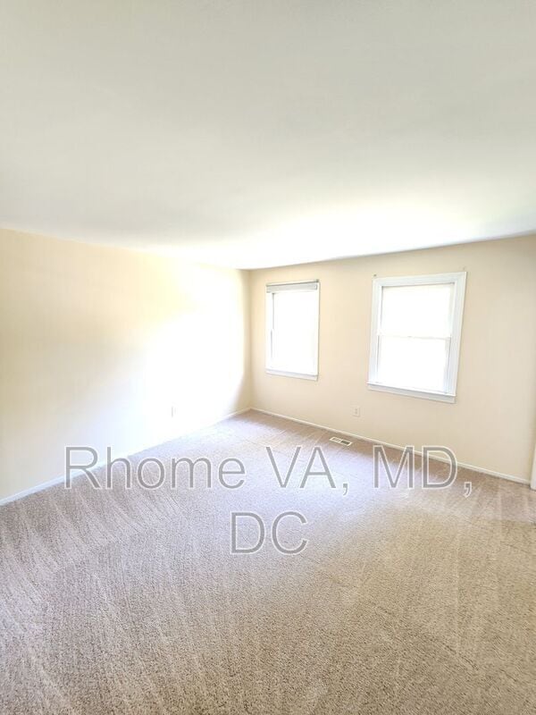 Building Photo - 7752 Matisse Way