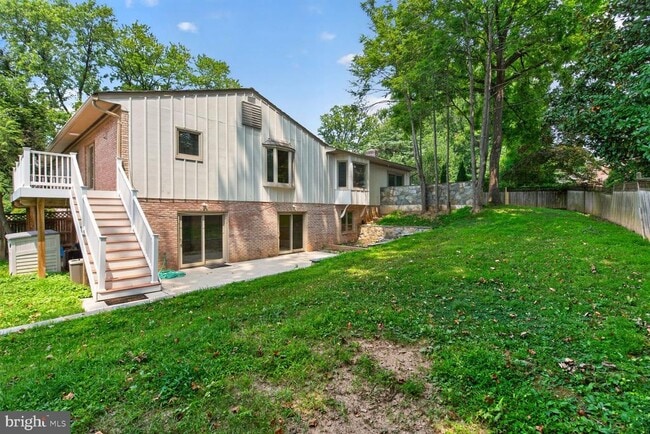 Building Photo - 6216 Goodview St
