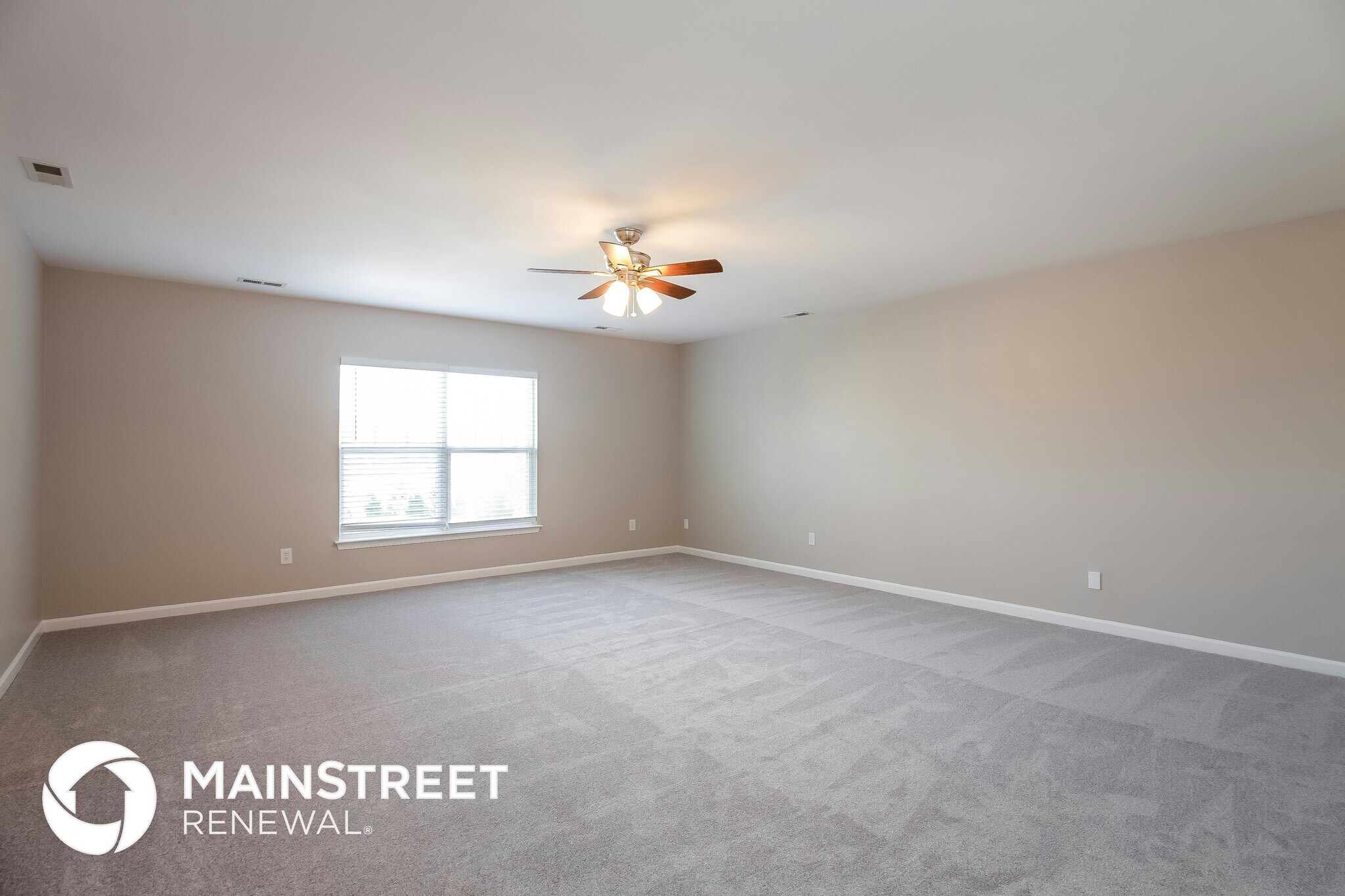 Building Photo - 1013 Lavender Cir