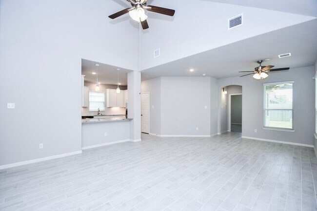 Building Photo - 1417 Sundown Gln Ln