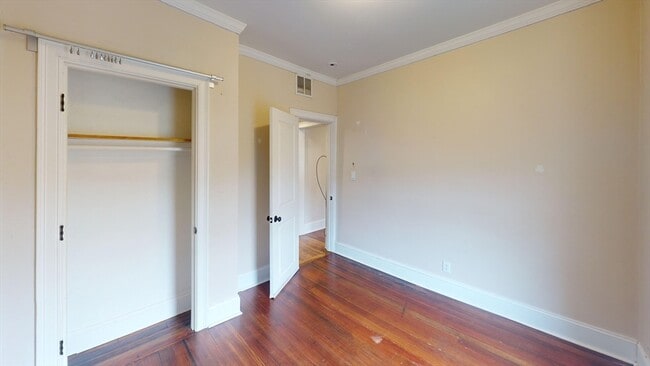 Building Photo - 47 Iffley Rd