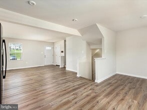 Building Photo - 203 Williams St