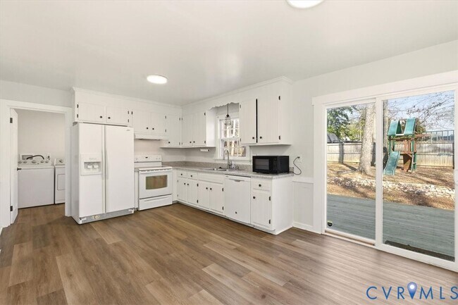 Building Photo - 115 Big Meadows Terrace