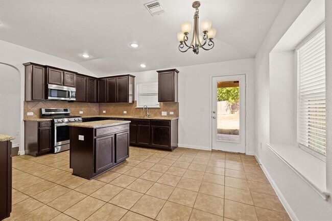 Building Photo - 1408 Biscuit Dr