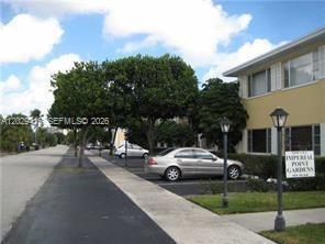 Building Photo - 2210 NE 56th Pl