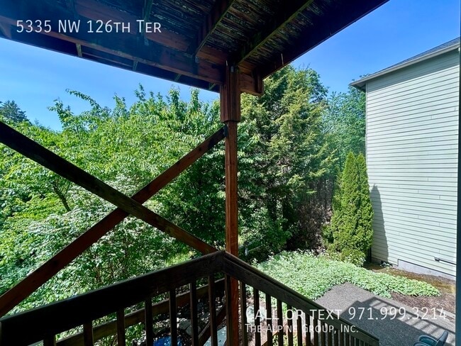 Building Photo - 5335 NW 126th Terrace