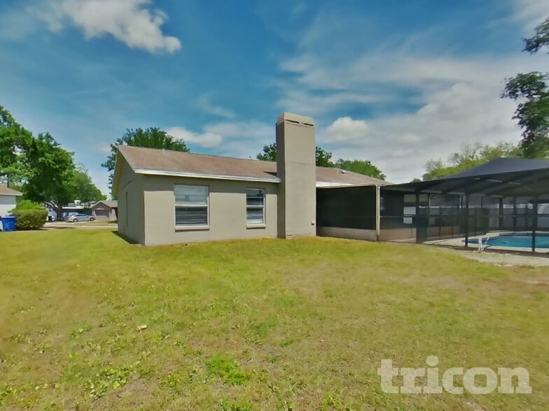 Building Photo - 1020 Red Oak Cir