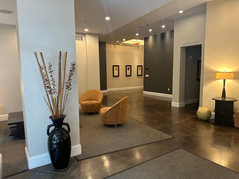 Building Photo - 870 Inman Village Pky NE