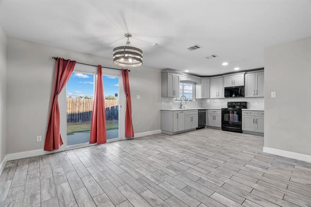 Building Photo - 9952 Sparrow Hawk Ln