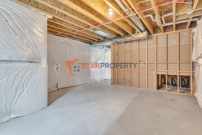 Building Photo - 7632 S Waverly Hls Ln