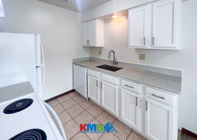 Building Photo - 945 Boston Way