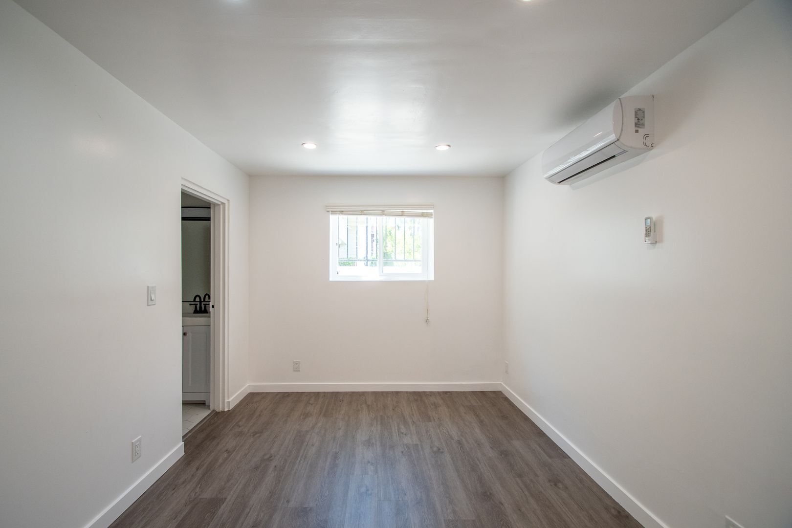 Building Photo - 5340 Whitsett Ave