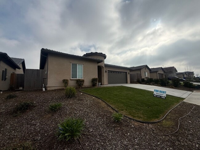 Building Photo - 6217 Curvy Hills Dr