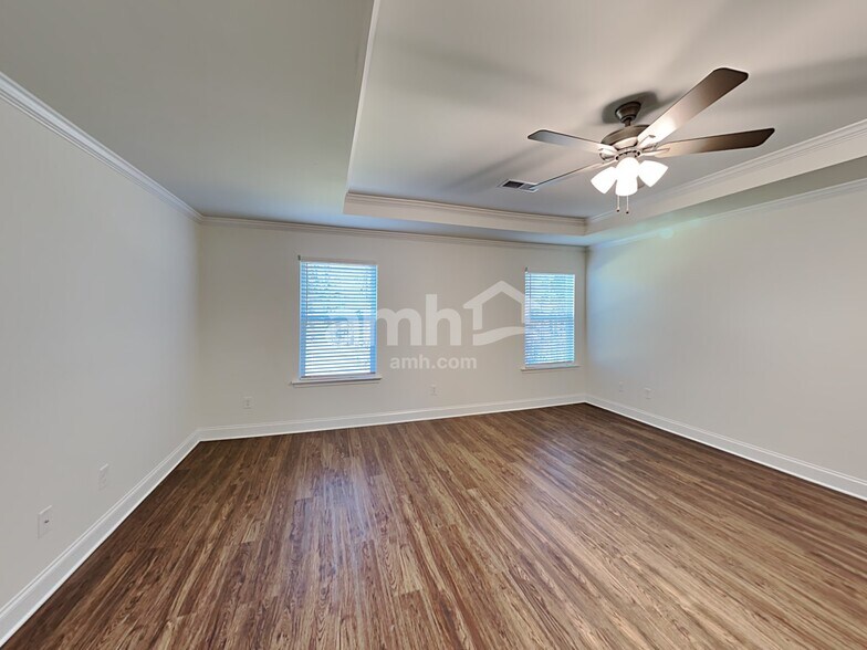 Building Photo - 190 Rivulet Dr