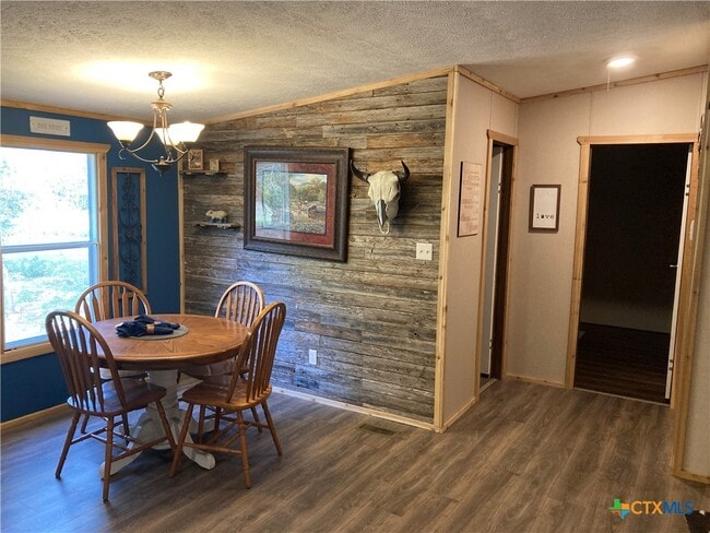 Building Photo - 1631 Purgatory Rd