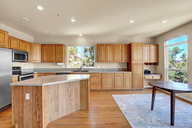 Building Photo - 10261 Meadow Mist Ct