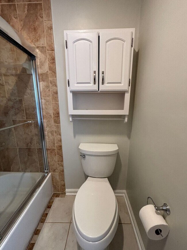 Building Photo - 136 Grimes St