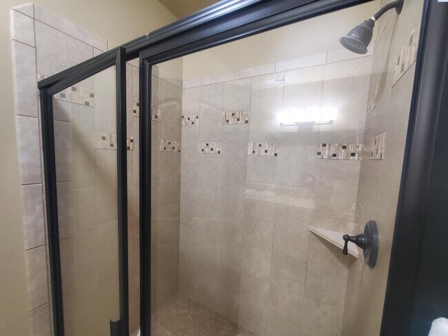 Building Photo - Riverwalk Village-Luxury living-partial ri...