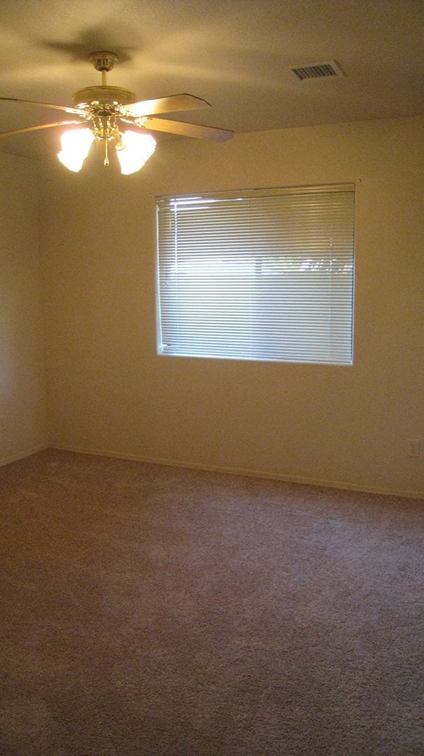 Building Photo - Two Bedroom Townhome