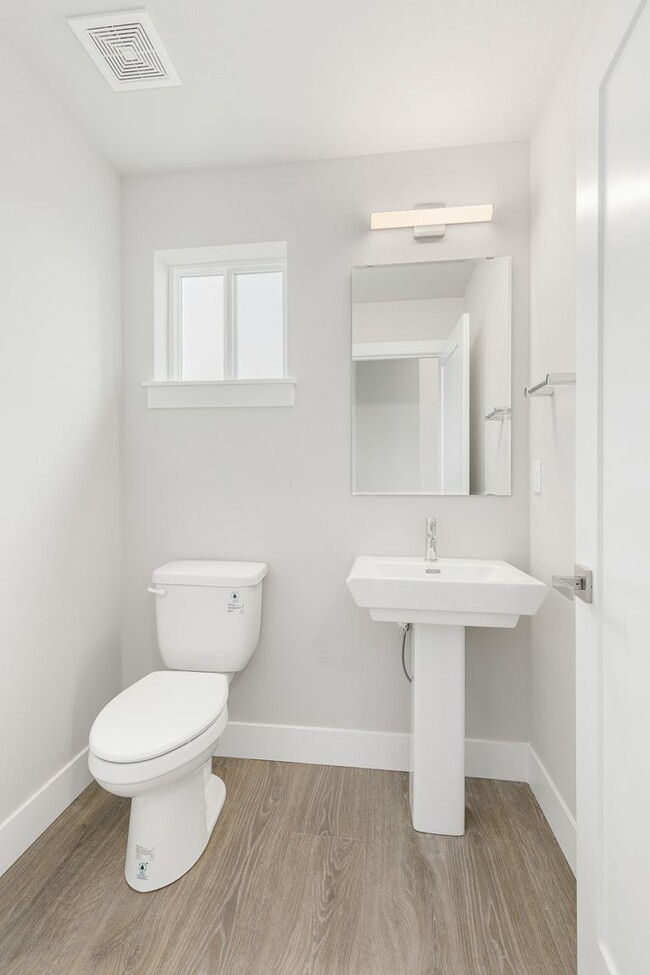 Building Photo - Bothell 3 Bedroom 2.5 Bath - Northshore School Dist