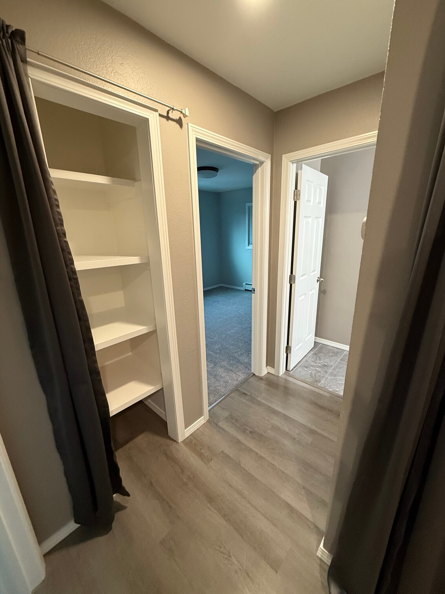 Building Photo - 609 Irwin St