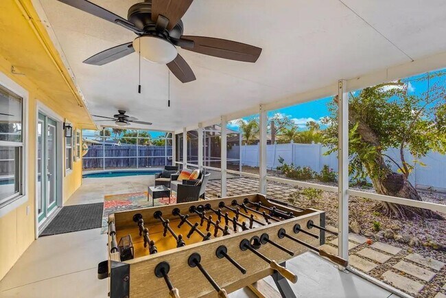 Building Photo - 2532 Constitution Blvd