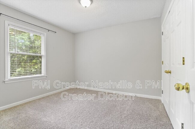 Building Photo - 524 Fairhaven Ct