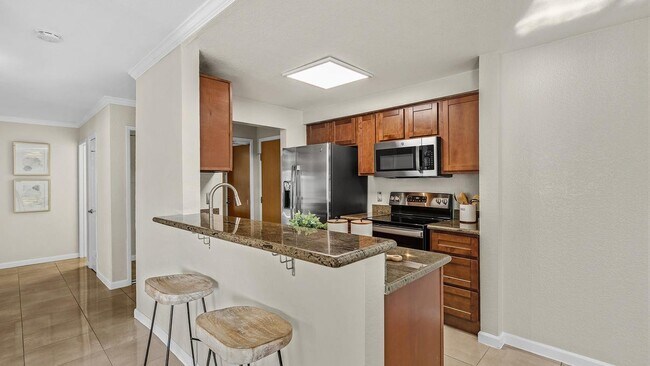 Building Photo - 66 Fairmount Ave