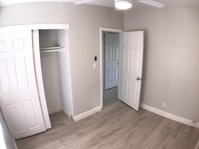 Building Photo - 170 Loquat Tree Dr