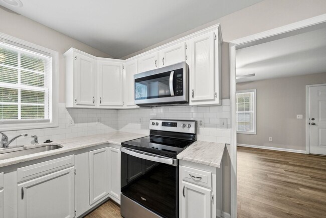 Building Photo - 201 Tonylee Ct