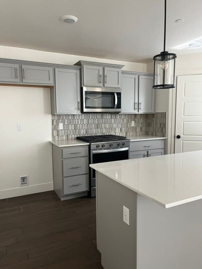 Building Photo - 6520 Acton Ct