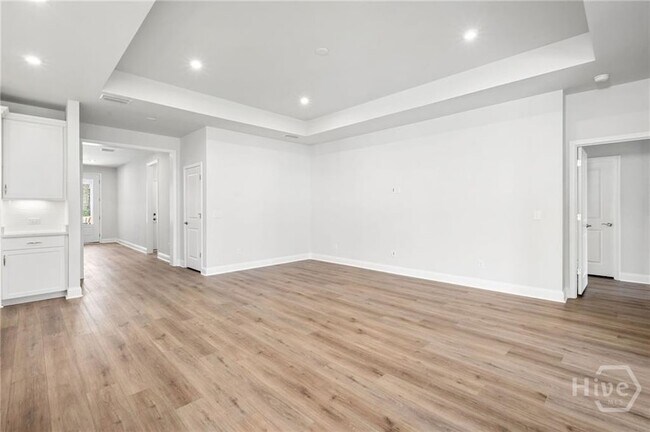 Building Photo - 469 Monterey Lp