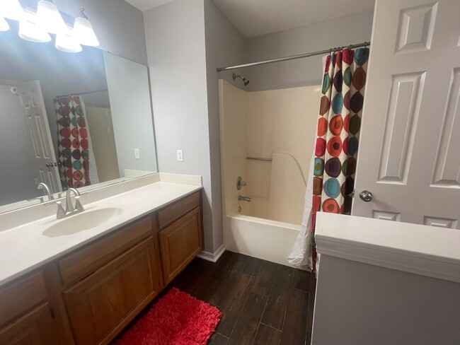 Building Photo - Haughton Beauty with Bonus Room