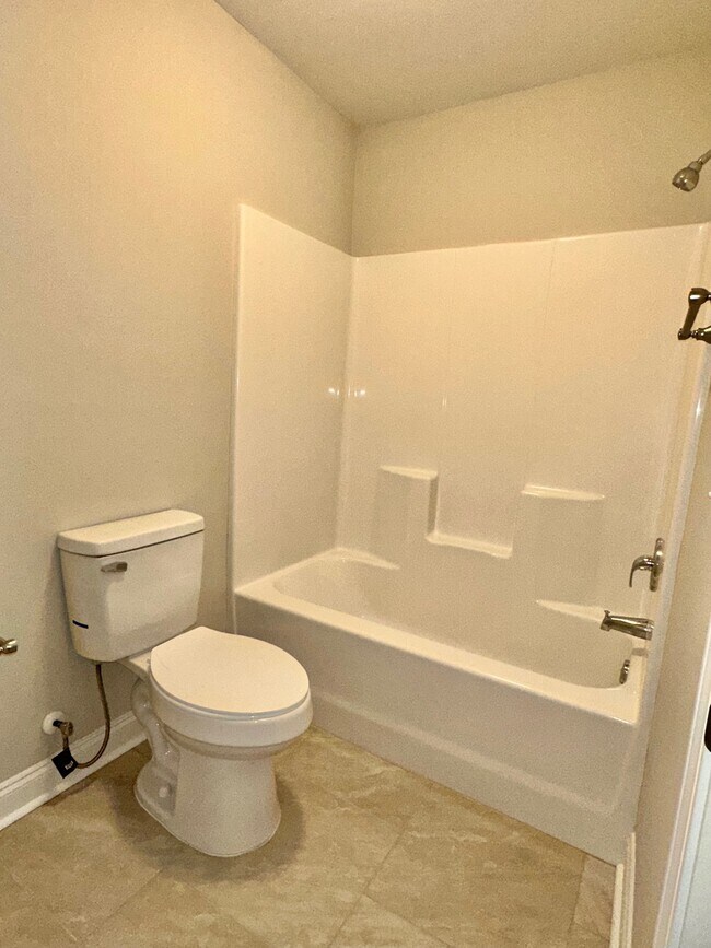 Building Photo - 2853-A Jubilee Dr