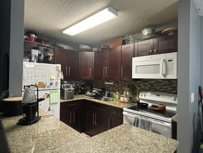 Building Photo - 15550 SW 80th St