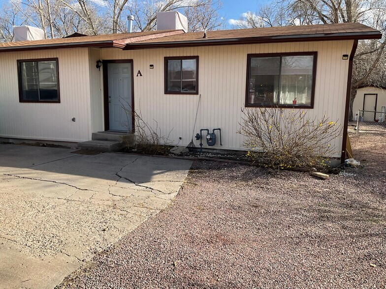 Building Photo - 608 N Orchard Ave