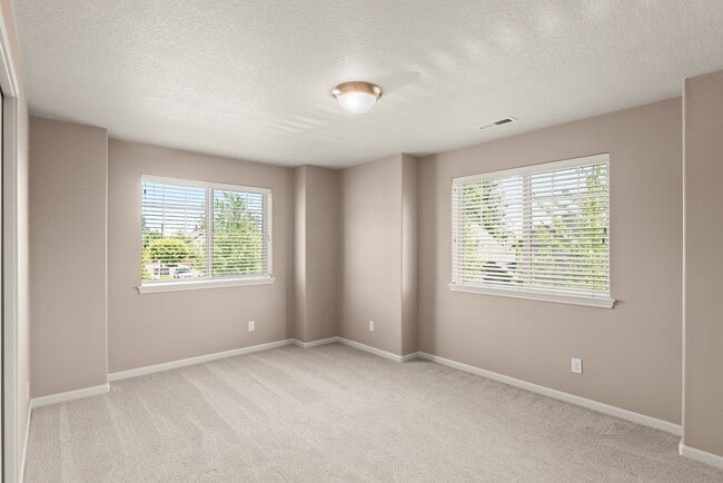 Building Photo - 13294 SW Alpine View