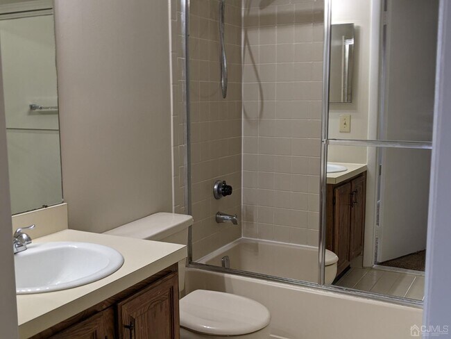 Building Photo - 5113 Ravens Crest Dr