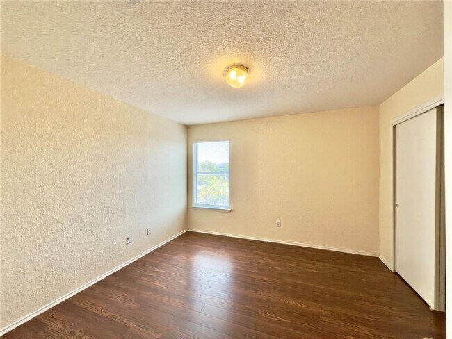 Building Photo - 17125 Dashwood Creek Dr