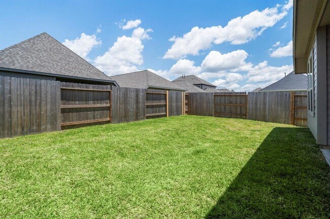 Building Photo - 27106 Cutleaf Daisy Ct