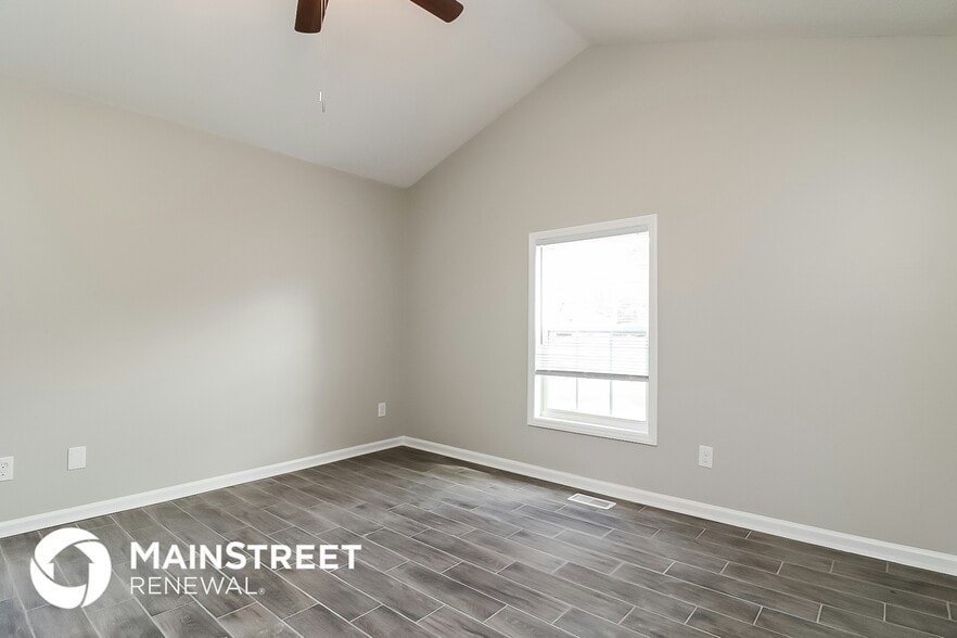 Building Photo - 127 Kinnis Creek Dr