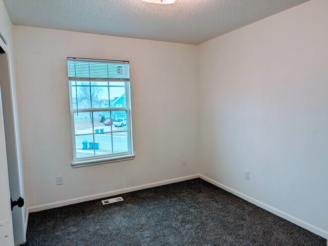 Bedroom 2 - 823 Spring Ct