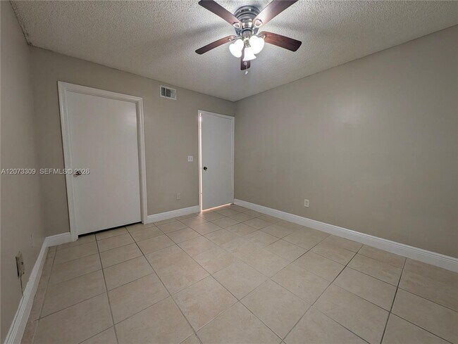 Building Photo - 3690 N 56th Ave