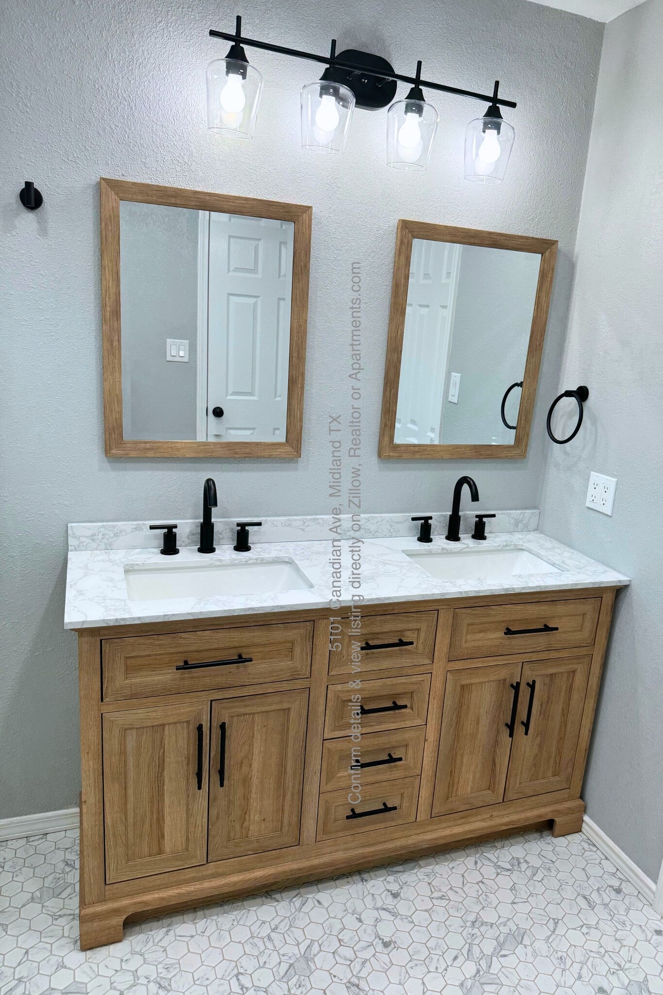 Primary Double Vanity - 5101 Canadian Ave