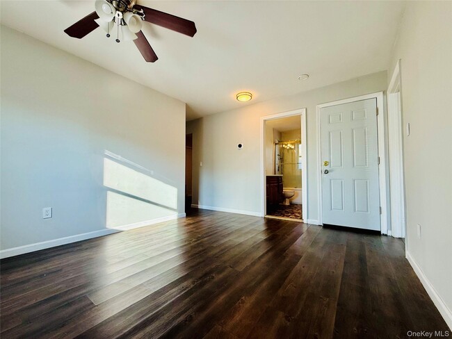 Building Photo - 585 Tabor Pl