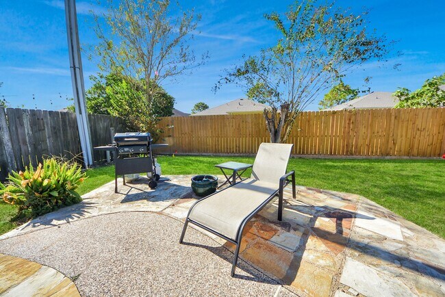 Building Photo - 3010 Ashton Park Dr