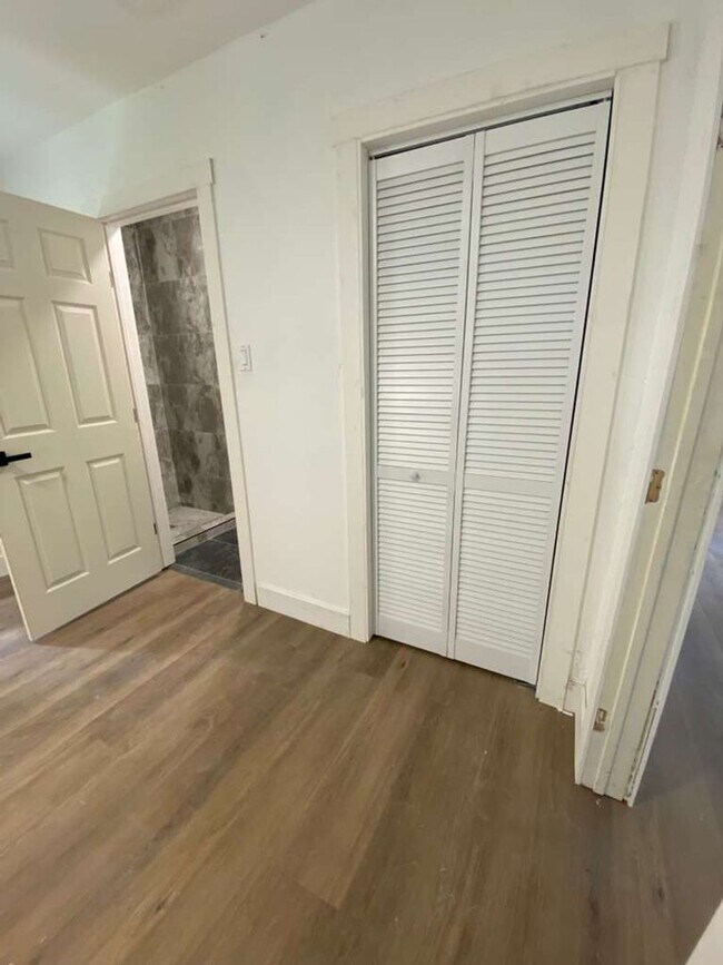 Building Photo - BEAUTIFUL HOME IN HOUSTON. MOVE IN READY!.