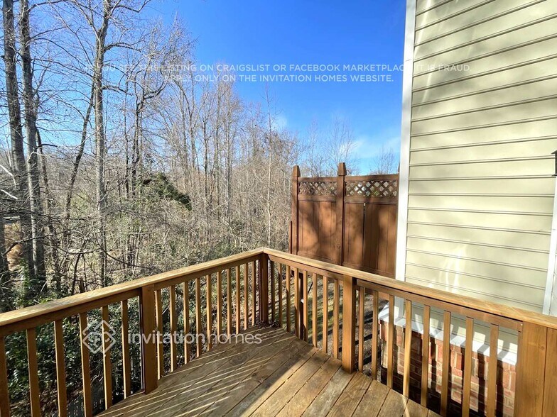 Building Photo - 2918 Duvalla Ave