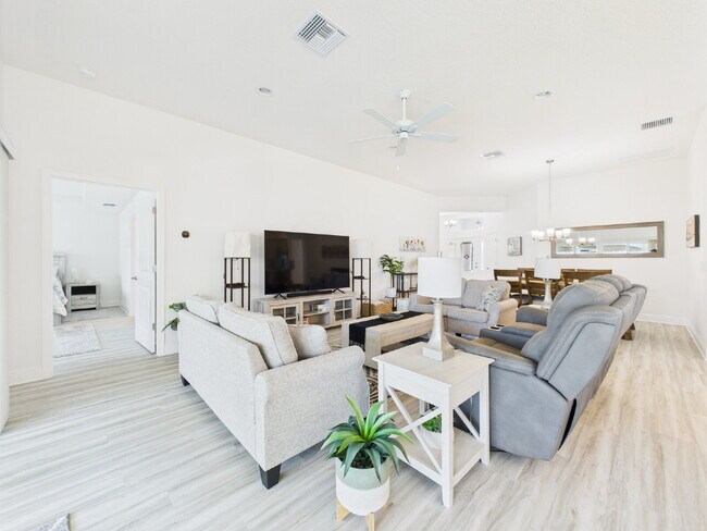 Building Photo - Furnished 3/2 in Water’s Edge | Golf Cart ...