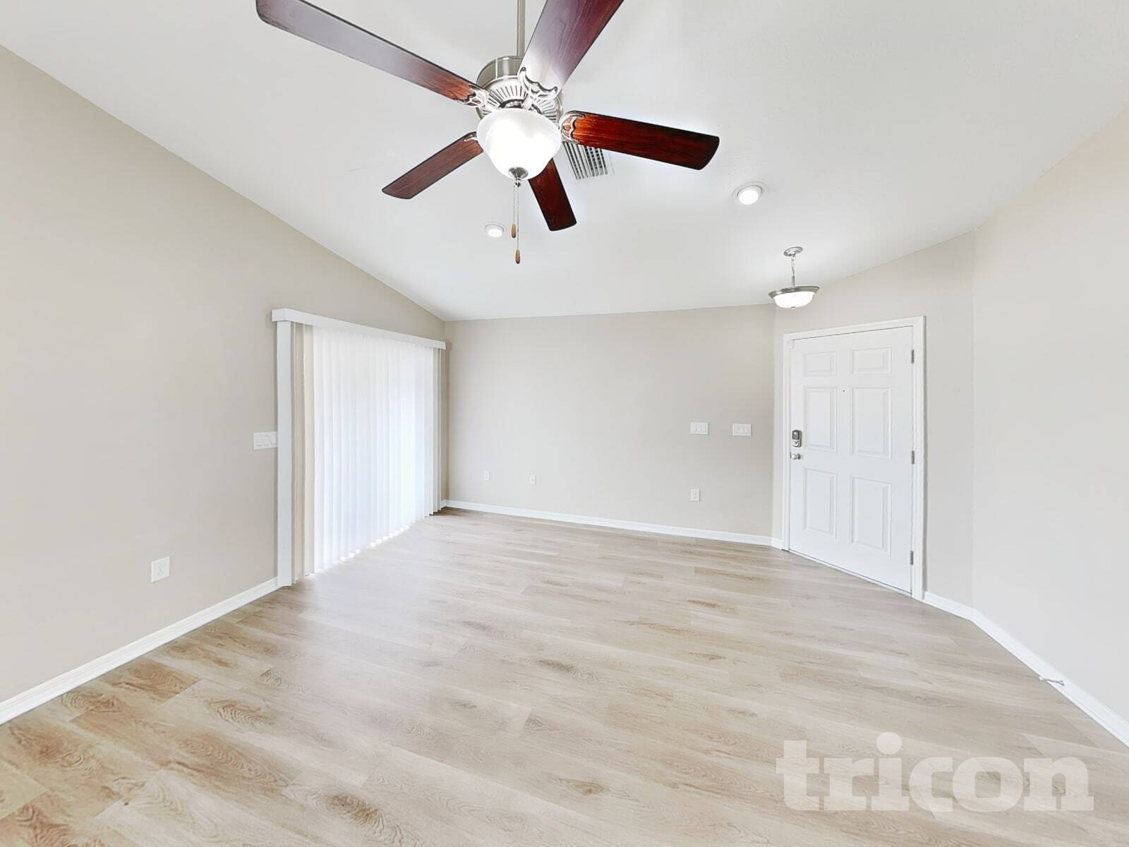 Building Photo - 2311 12th Ave E